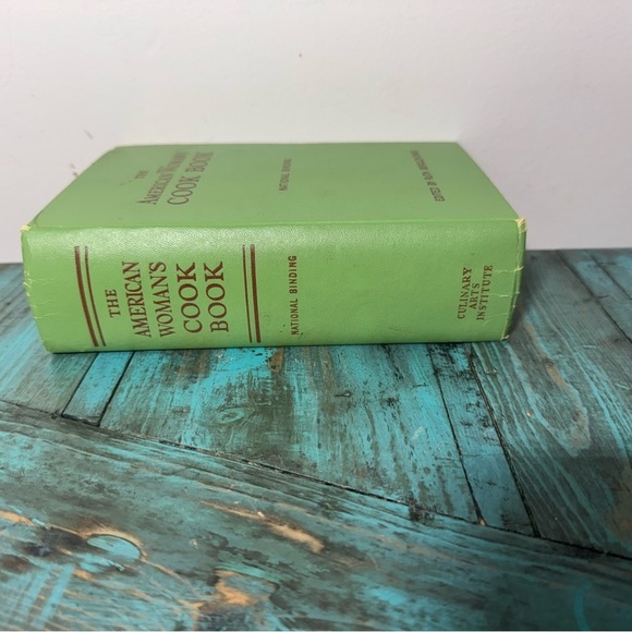 The American Woman's Cook Book 1960s - Picture 5 of 11